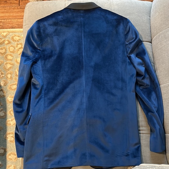 Calvin Klein Blue Velvet Dinner Jacket - Picture 4 of 6